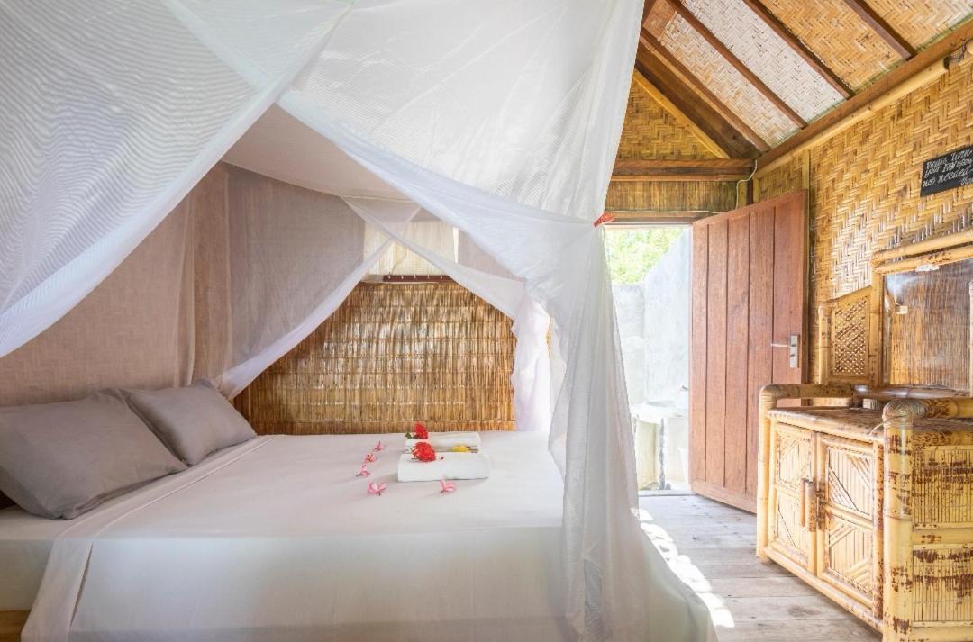 Bed and Breakfast Abdi Fantastik Gili Air Esterno foto